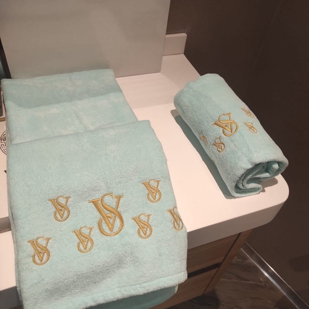 Towels - Picture 4 of 4